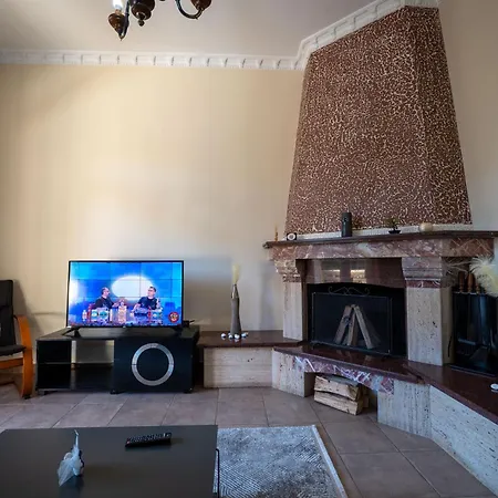 Olimpic Отель Тирана